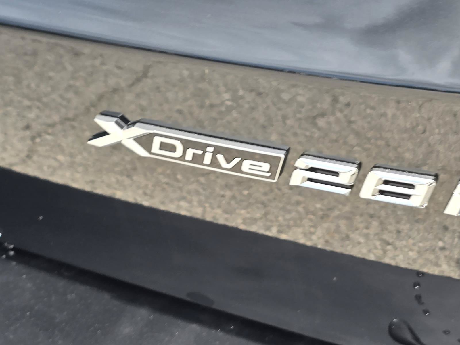 New 2026 BMW X1 xDrive28i w/ Technology Package AWD/4WD image 4