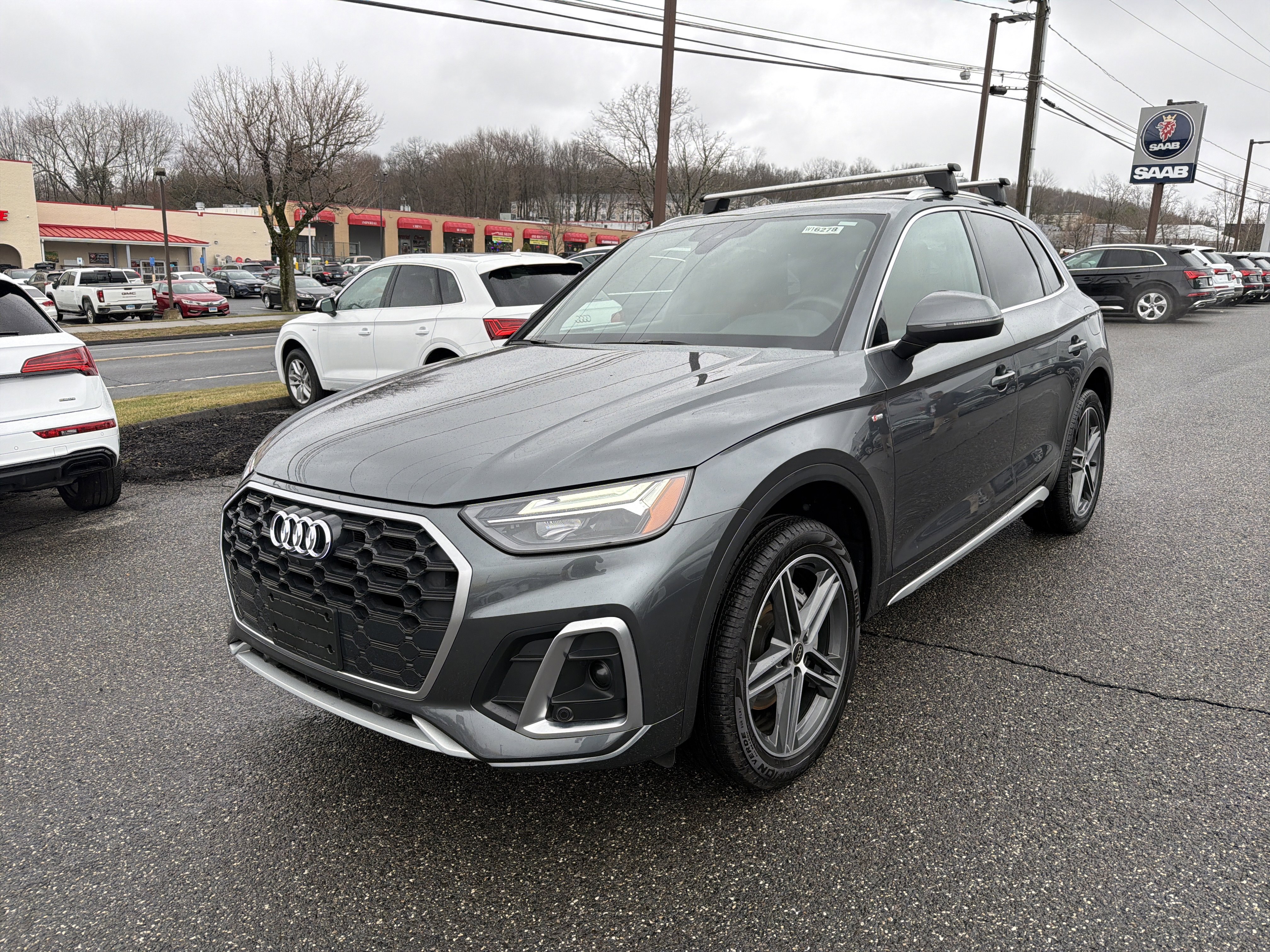 Certified 2024 Audi Q5 e Premium Plus w/ Premium Plus Package image 3