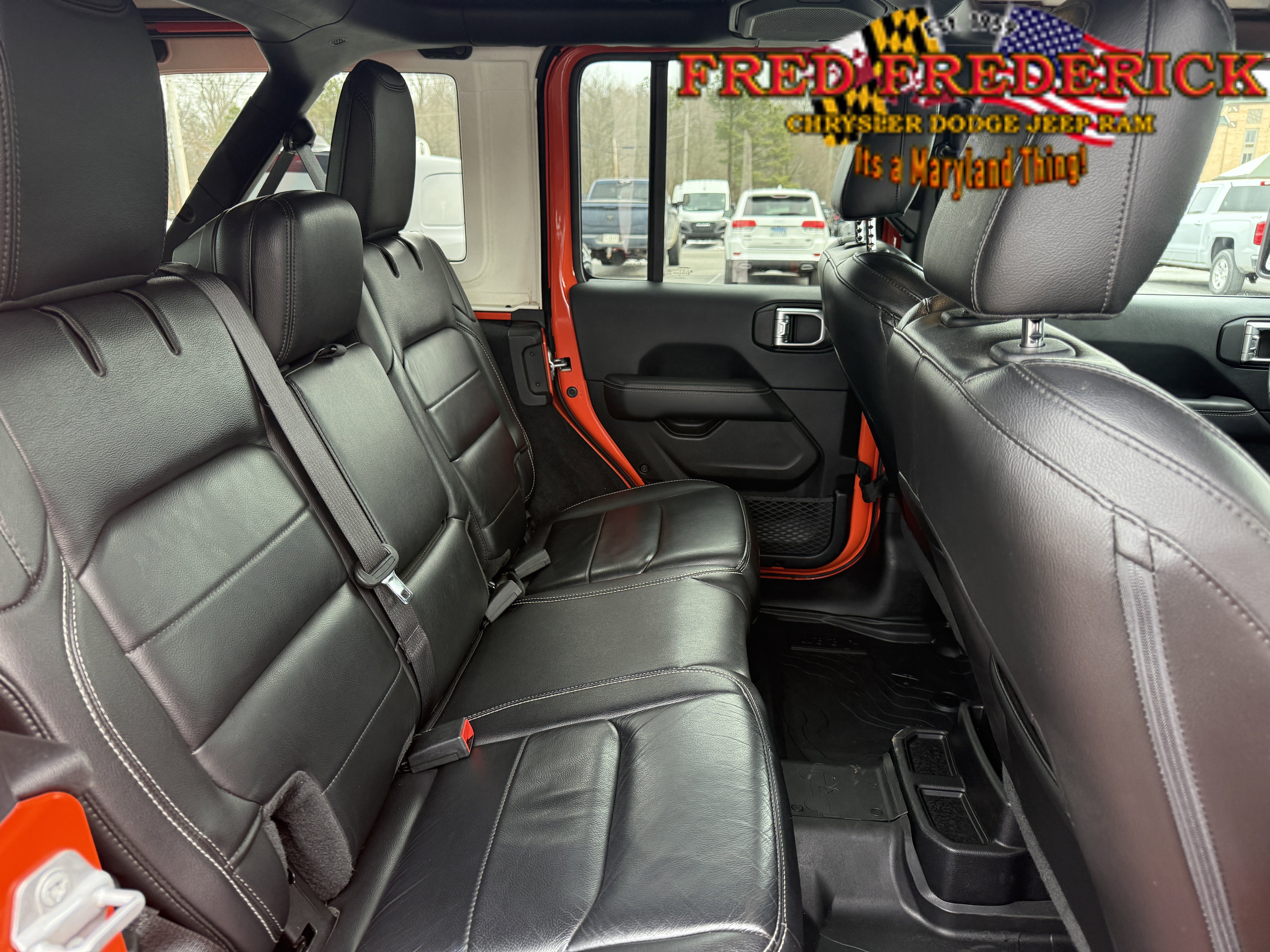 Used 2019 Jeep Wrangler Unlimited Sahara image 18