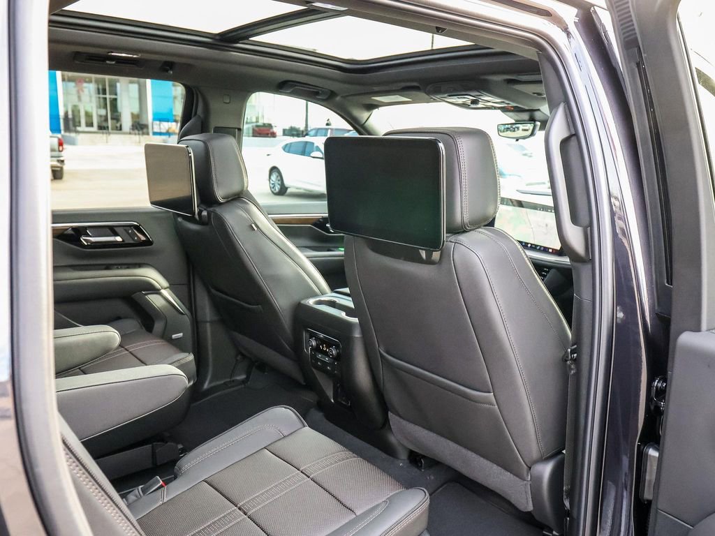 New 2026 Chevrolet Suburban High Country AWD/4WD image 25