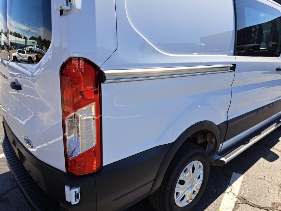 Used 2025 Ford Transit 250 Low Roof w/ Exterior Upgrade Package RWD image 22