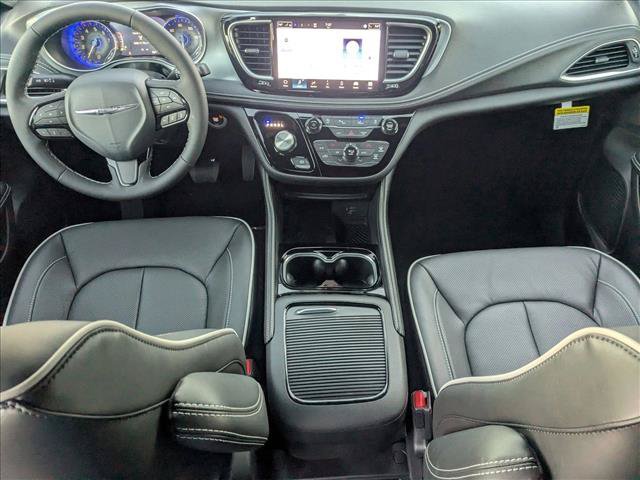 New 2026 Chrysler Pacifica Limited w/ S Appearance Package AWD/4WD image 15