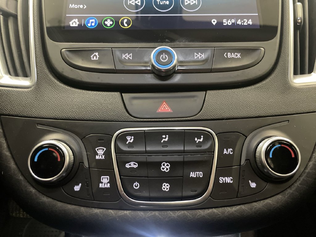 Used 2019 Chevrolet Malibu LT FWD image 11