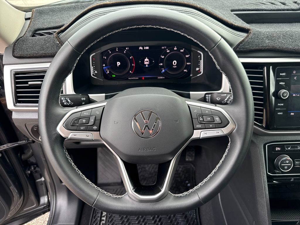 Used 2023 Volkswagen Atlas SE w/ Panoramic Sunroof Package image 15