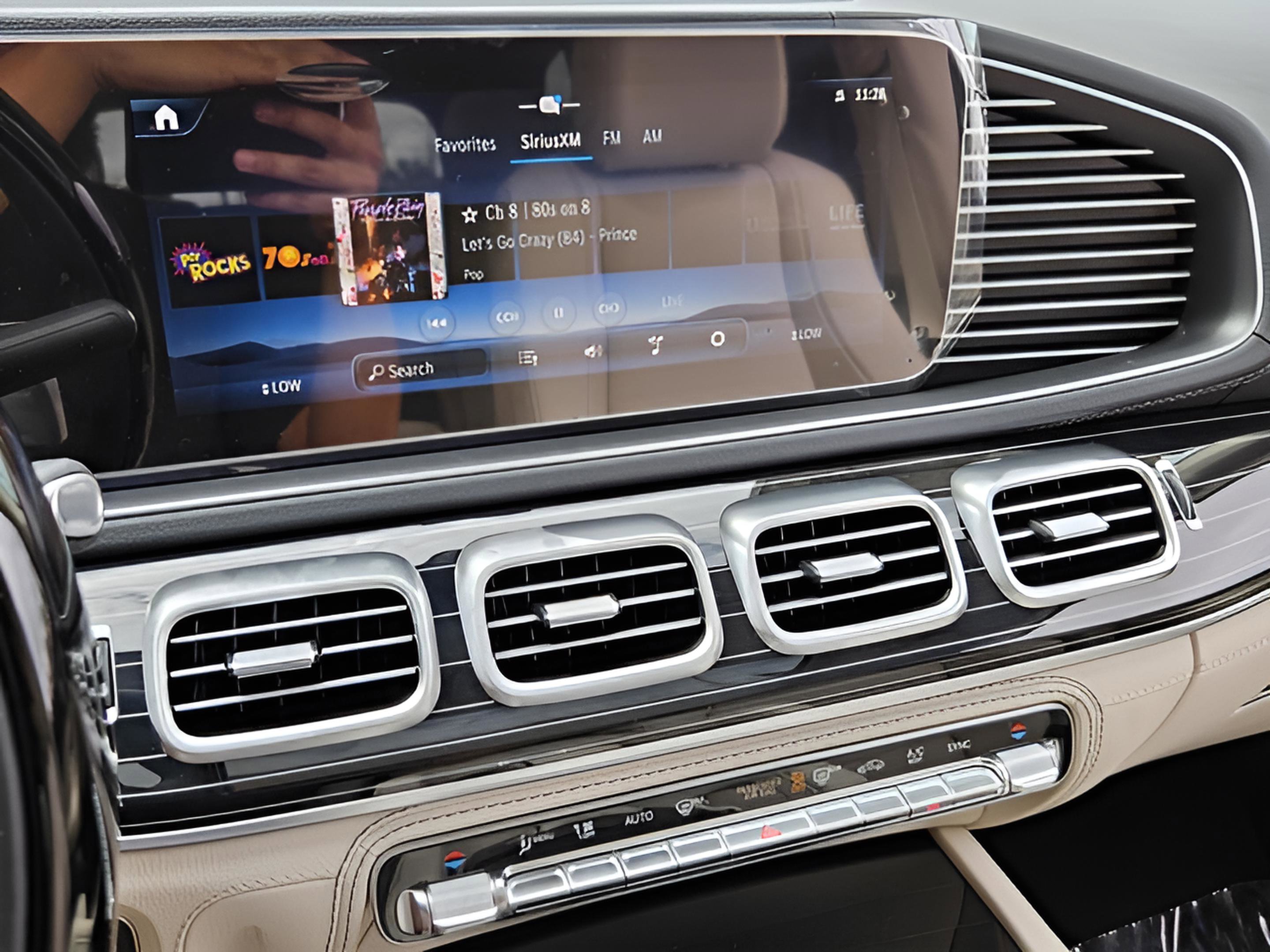 New 2026 Mercedes-Benz GLS 450 4MATIC image 21