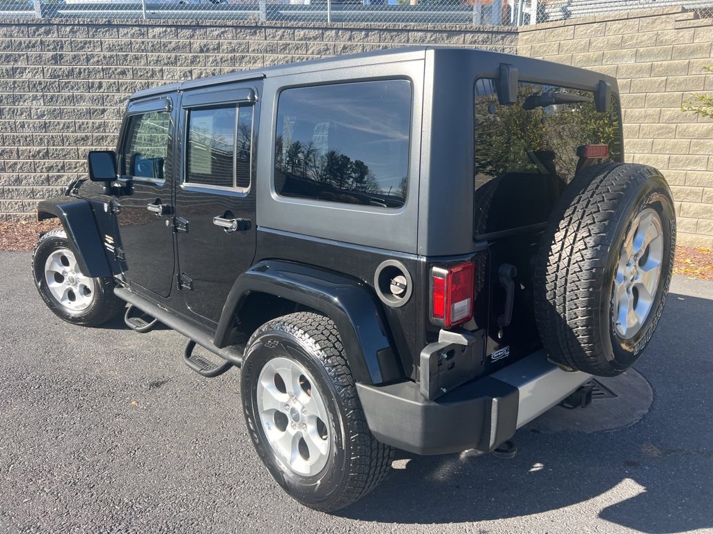 Used 2013 Jeep Wrangler Unlimited Sahara w/ Connectivity Group image 23