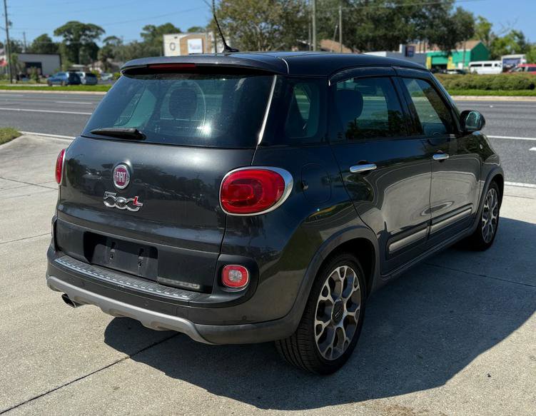 Used 2014 FIAT 500L Trekking w/ Popular Equipment Group FWD image 4