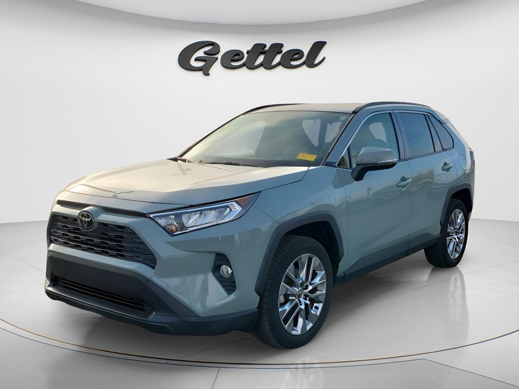 Used 2021 Toyota RAV4 XLE Premium image 1