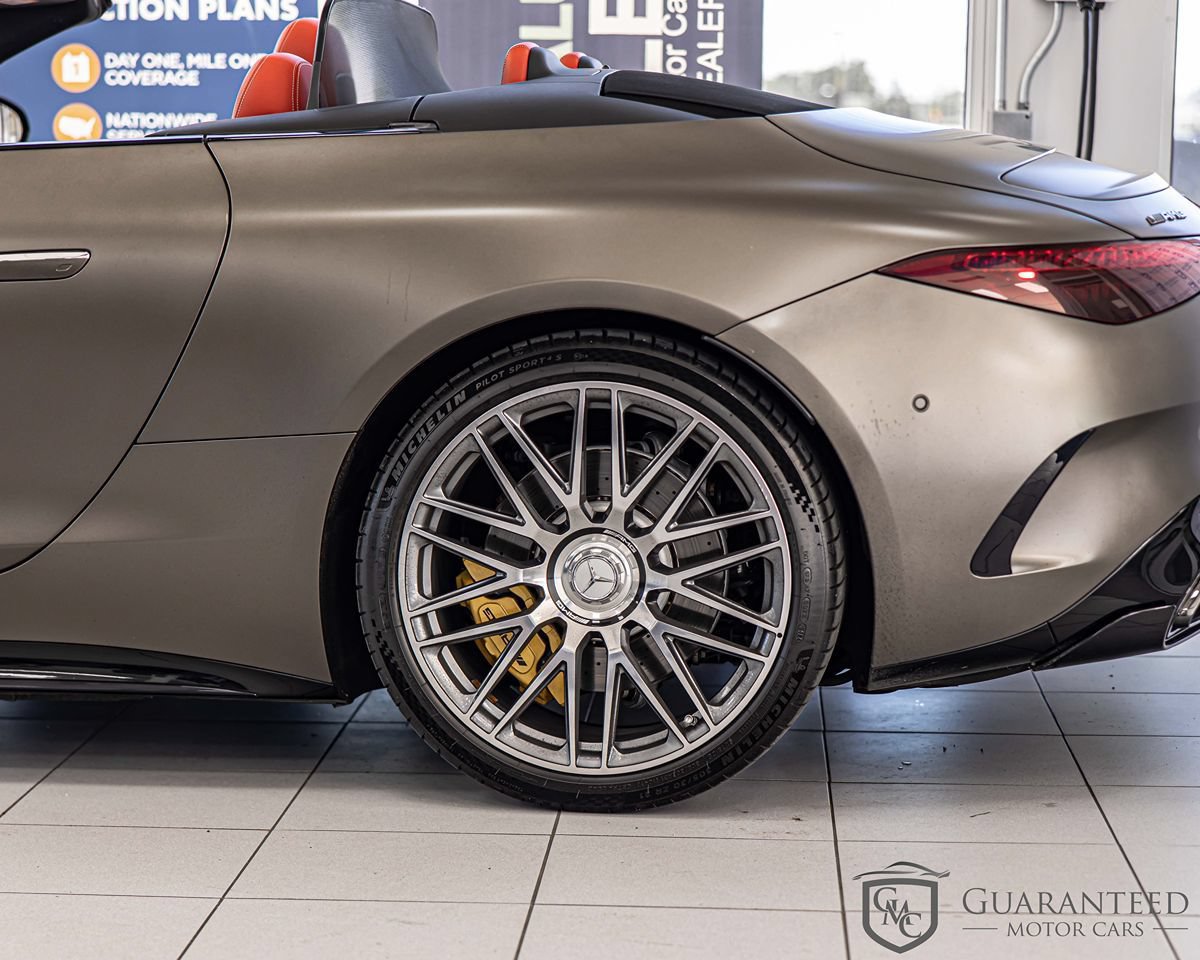 Used 2022 Mercedes-Benz SL 63 AMG 4MATIC w/ AMG Aerodynamic Package image 8