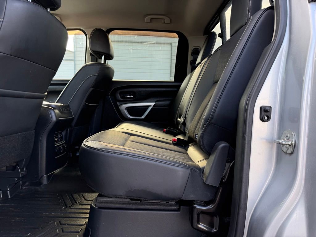 Used 2019 Nissan Titan PRO-4X AWD/4WD image 15