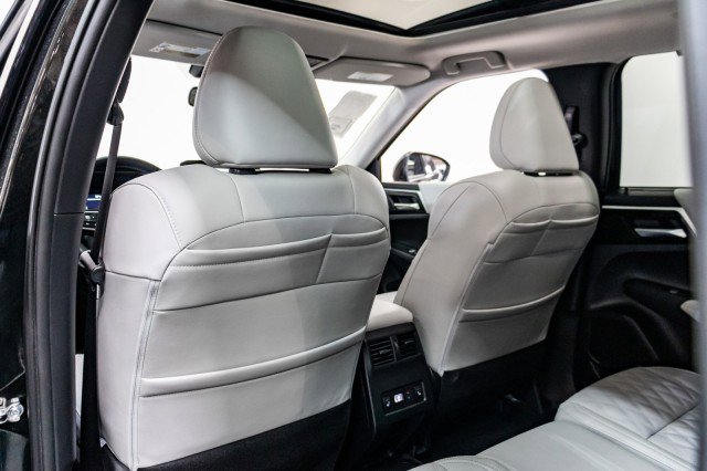 New 2025 Mitsubishi Outlander SEL image 17