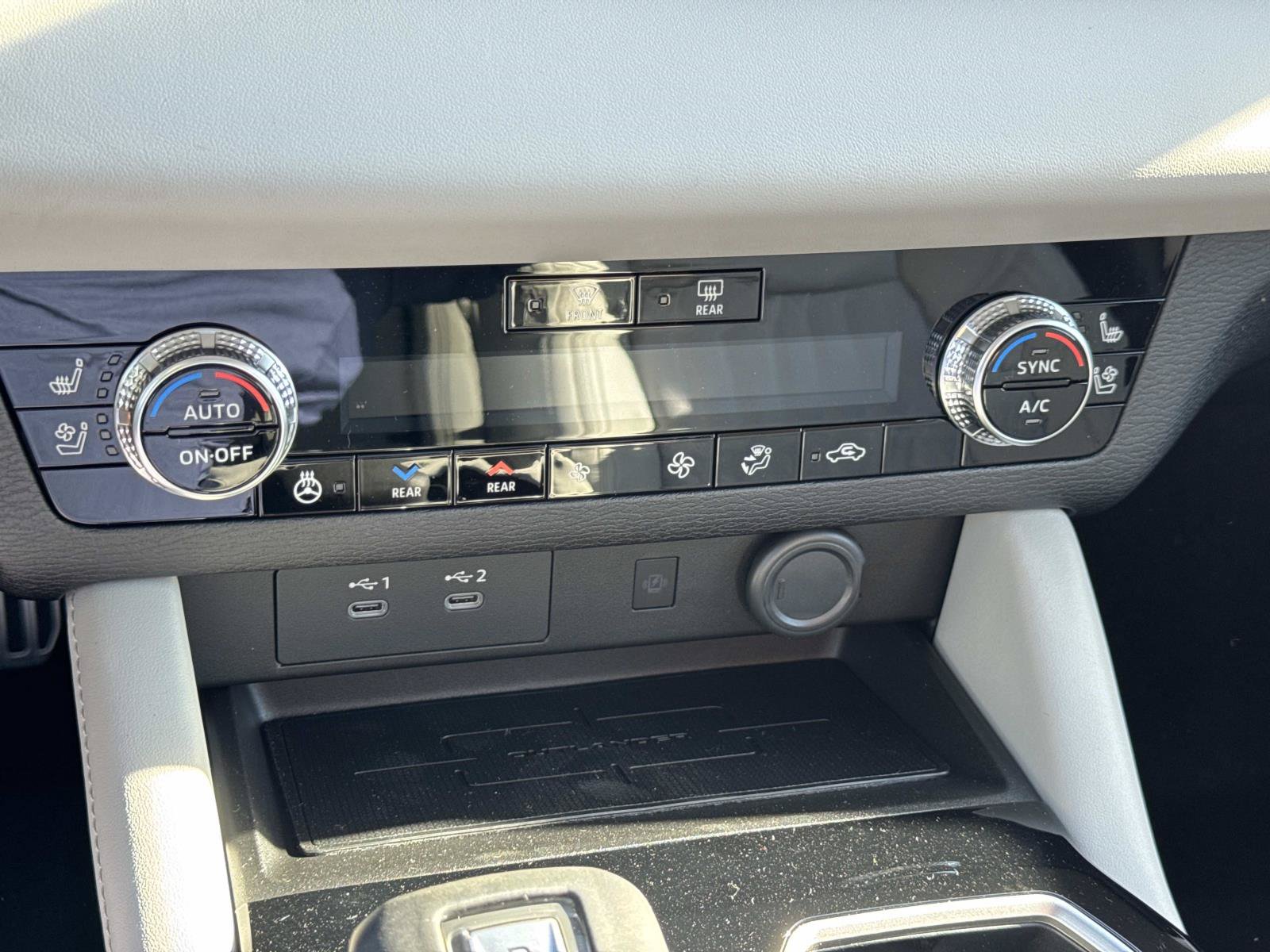 New 2026 Mitsubishi Outlander SEL FWD image 27