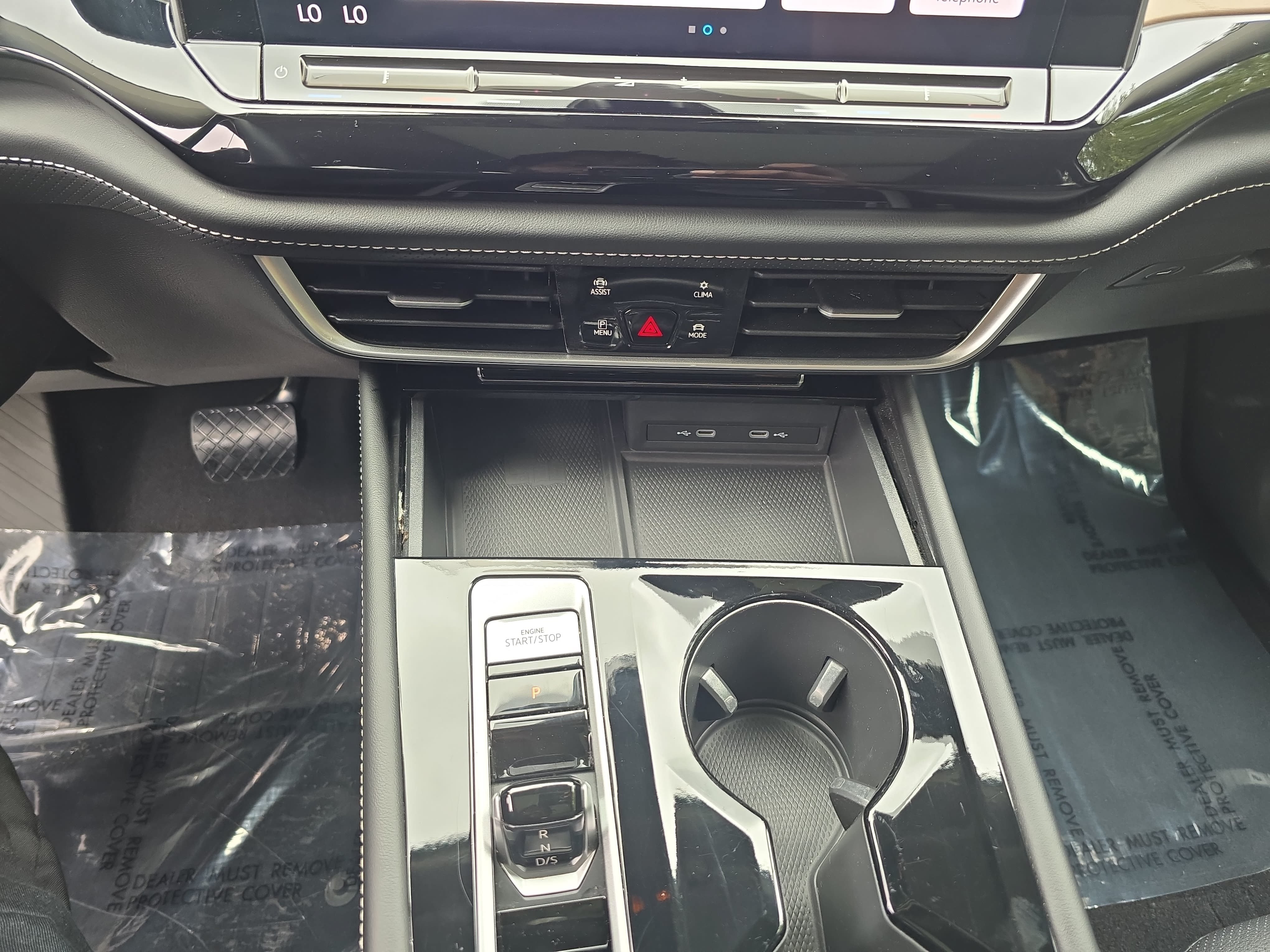 Certified 2024 Volkswagen Atlas SE FWD image 26