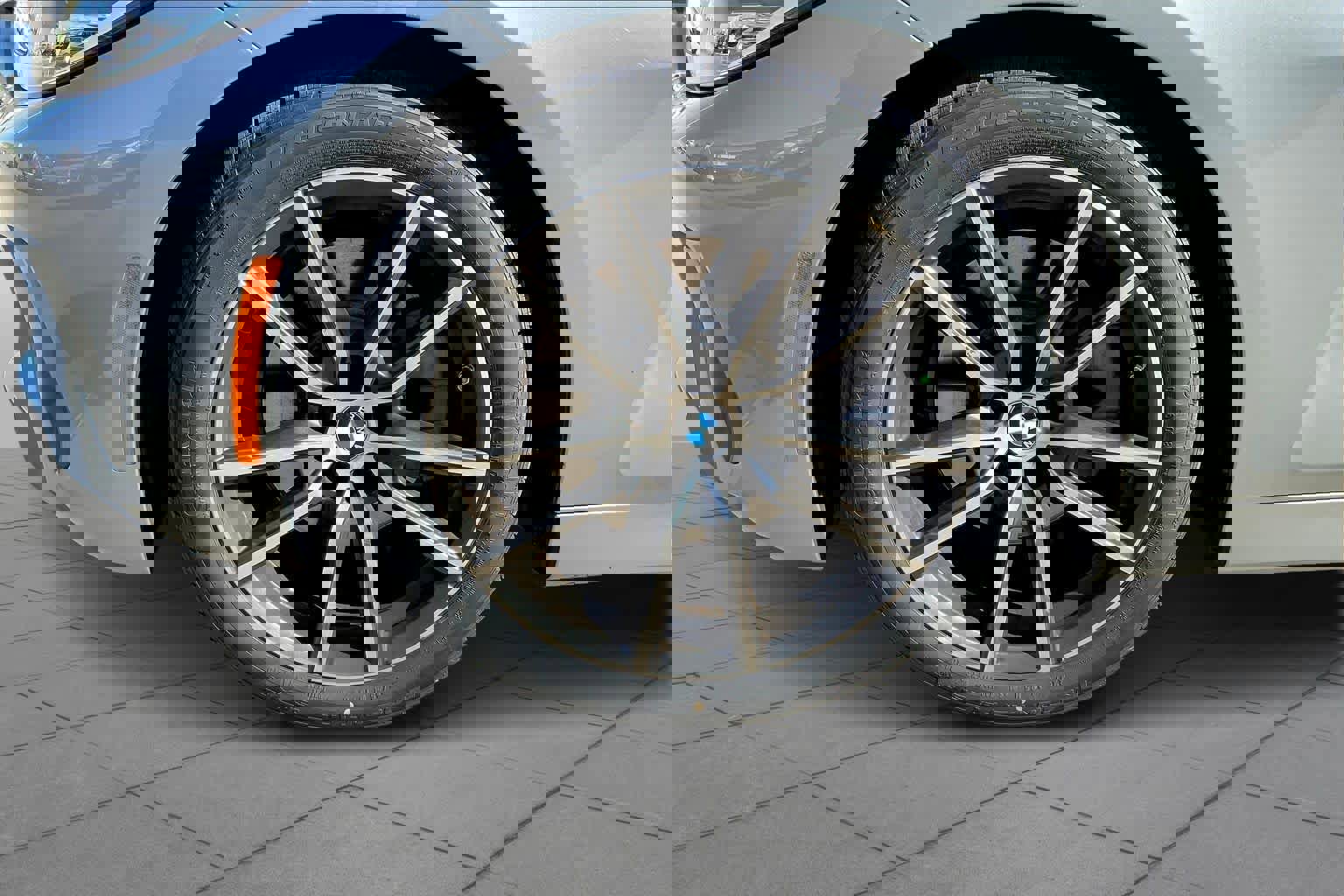 Used 2023 BMW 430i Convertible image 9