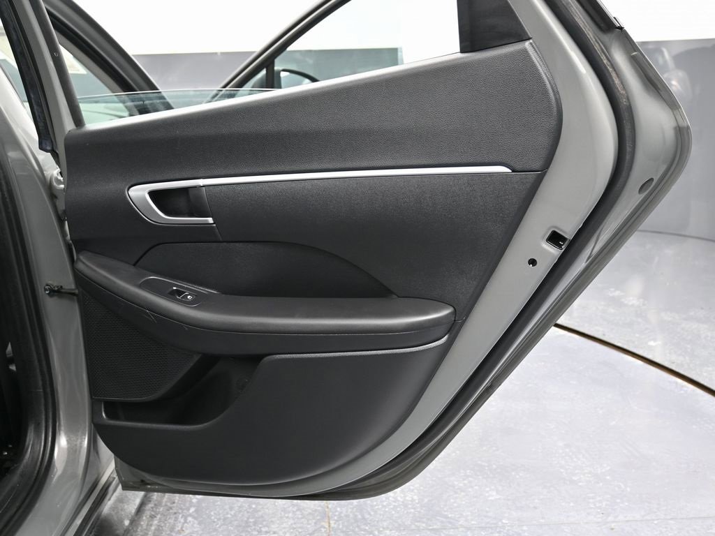 Used 2023 Hyundai Sonata SE image 17