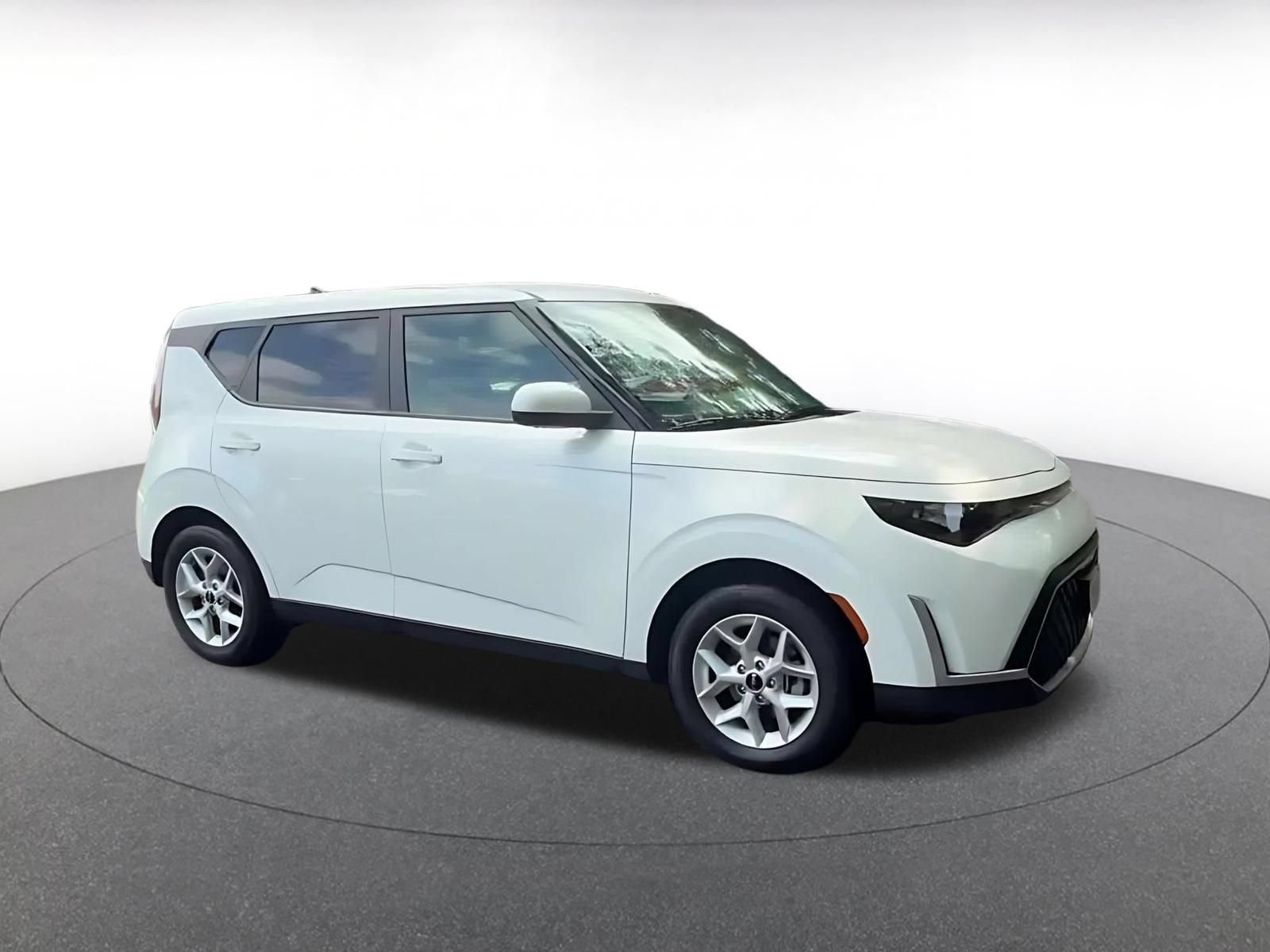 Used 2025 Kia Soul LX w/ LX Technology Package FWD video 2