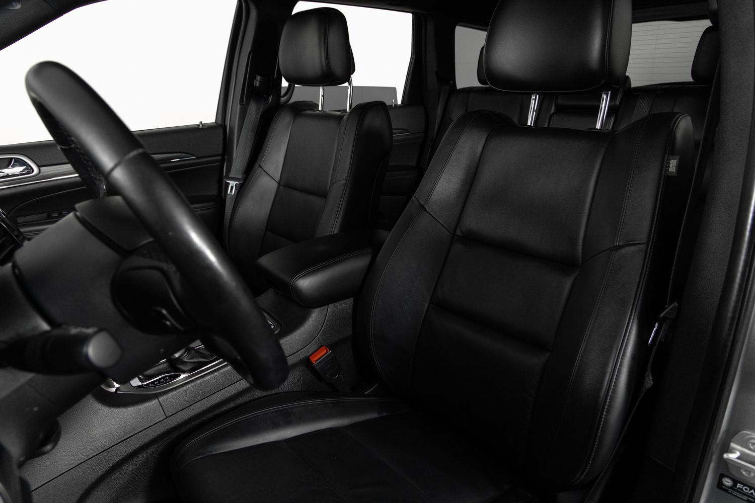 Used 2021 Jeep Grand Cherokee Limited AWD/4WD image 16