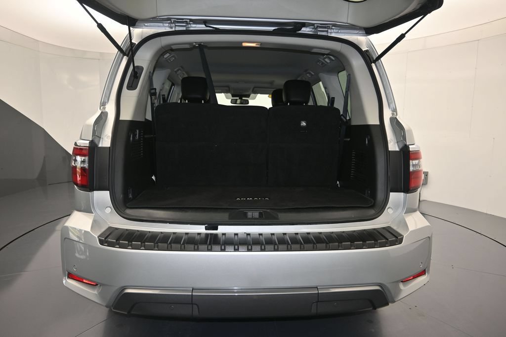 Used 2021 Nissan Armada SL w/ Captain's Chairs Package AWD/4WD image 27
