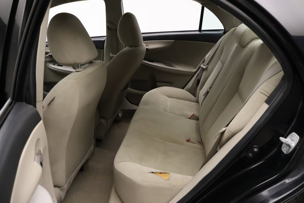 Used 2012 Toyota Corolla LE image 19