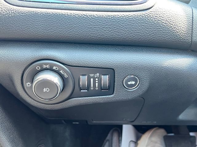 Used 2016 Chrysler 200 S w/ Comfort Group image 19