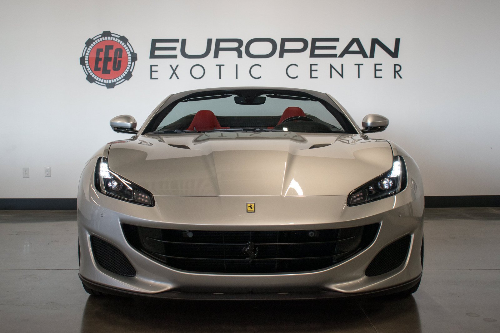 Used 2019 Ferrari Portofino RWD image 19