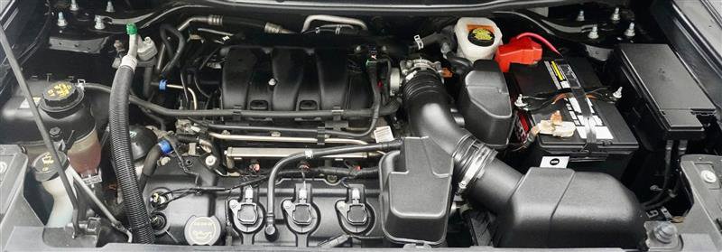 Used 2019 Ford Explorer XLT w/ Equipment Group 202A AWD/4WD image 27