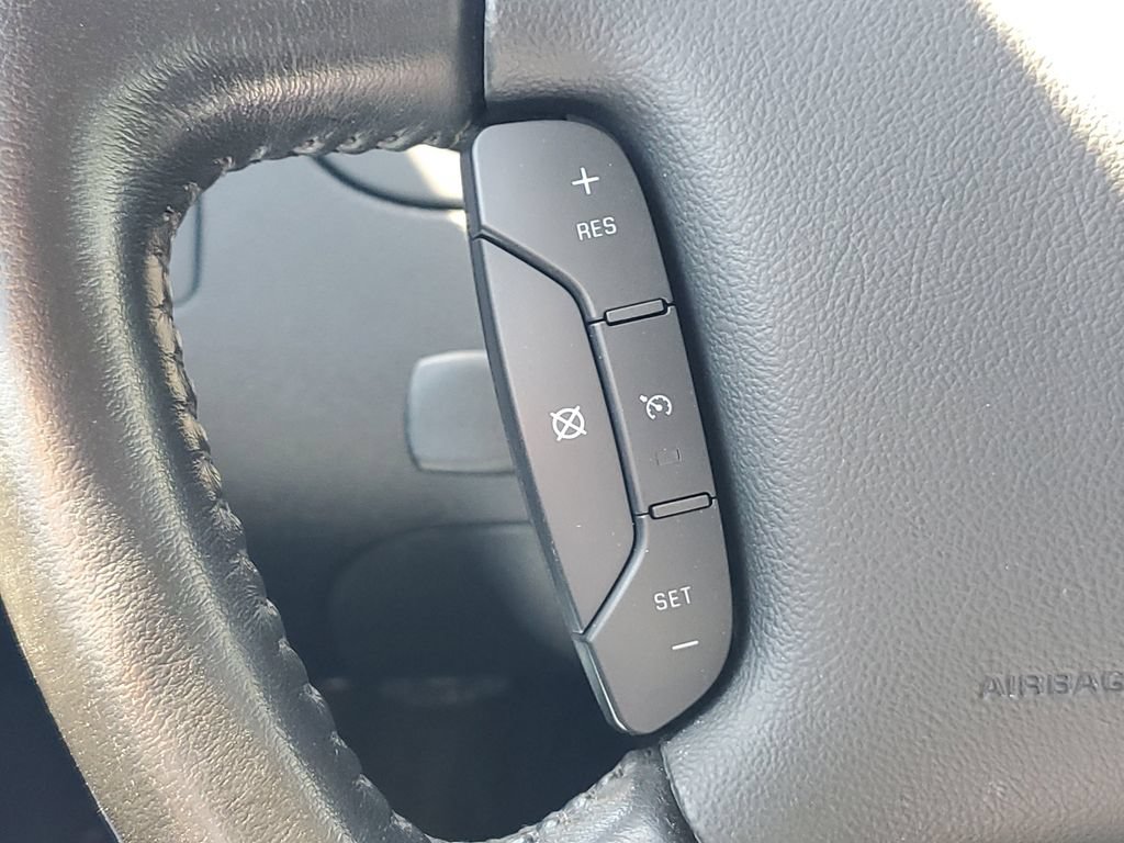 Used 2011 Chevrolet Impala LT w/ Luxury Edition Package FWD image 19