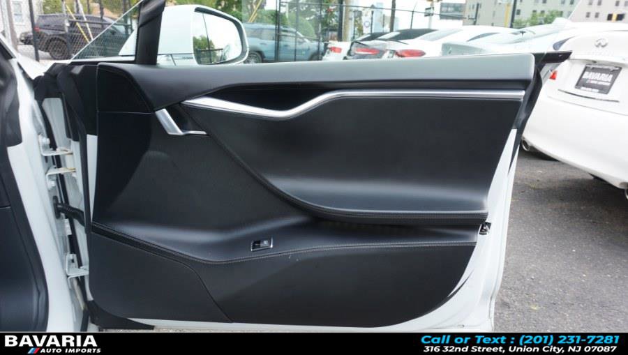 Used 2016 Tesla Model S 70D image 32