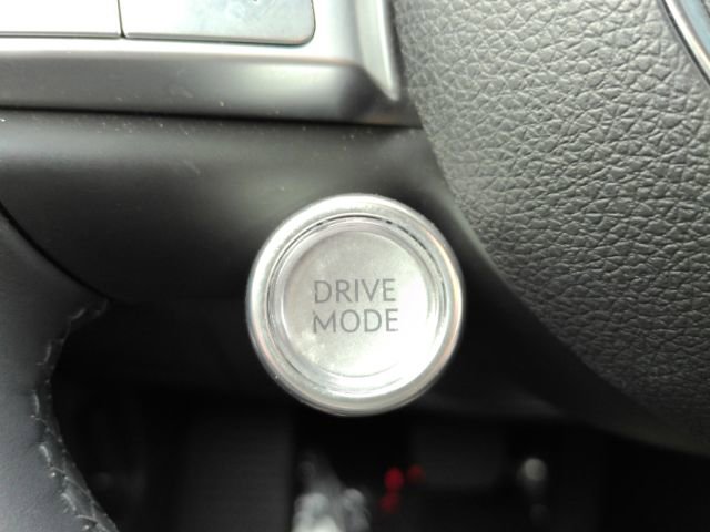 Used 2024 Genesis GV60 RWD image 40