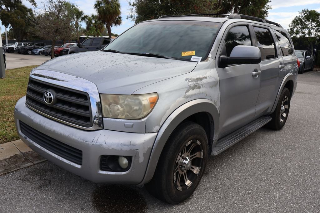 Used 2010 Toyota Sequoia SR5 image 2