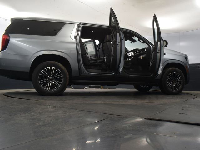 Used 2025 GMC Yukon XL Elevation image 71