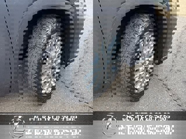 Used 2020 Toyota Highlander Limited image 10