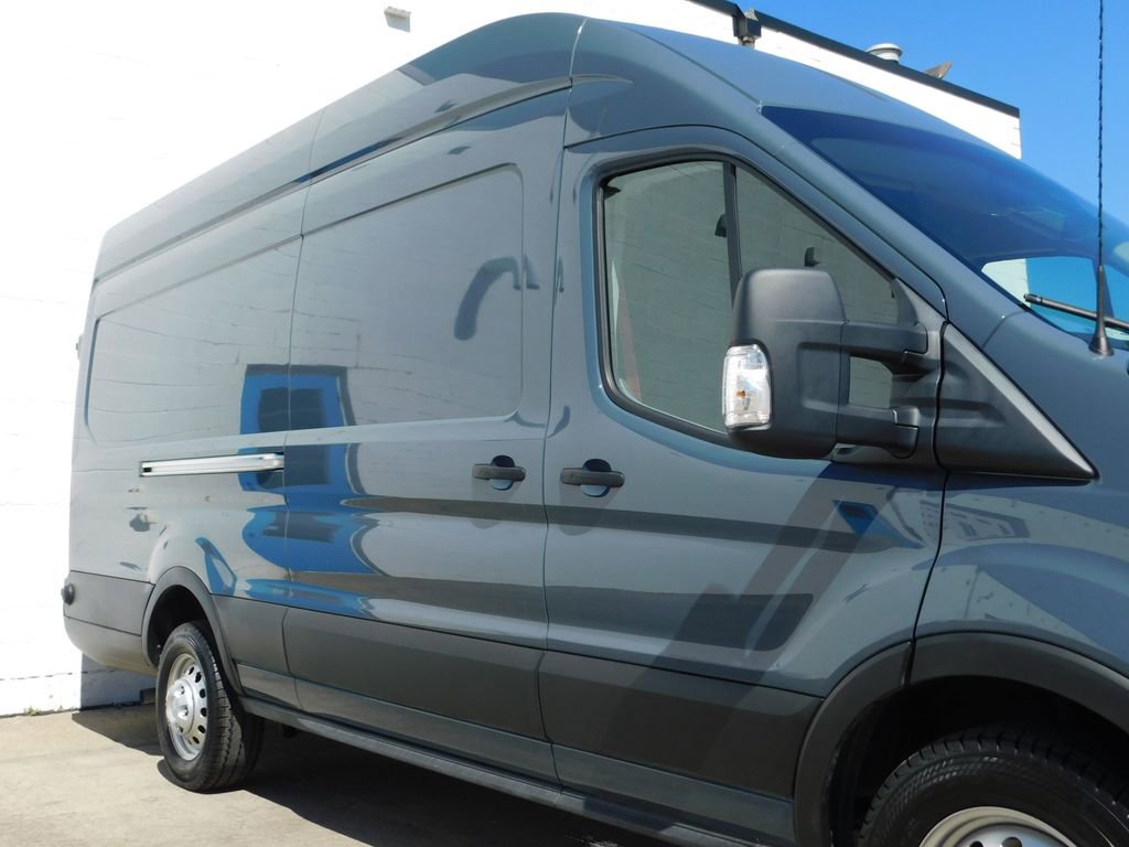Used 2022 Ford Transit 250 148 High Roof Extended AWD w/ Parcel Delivery Package image 13