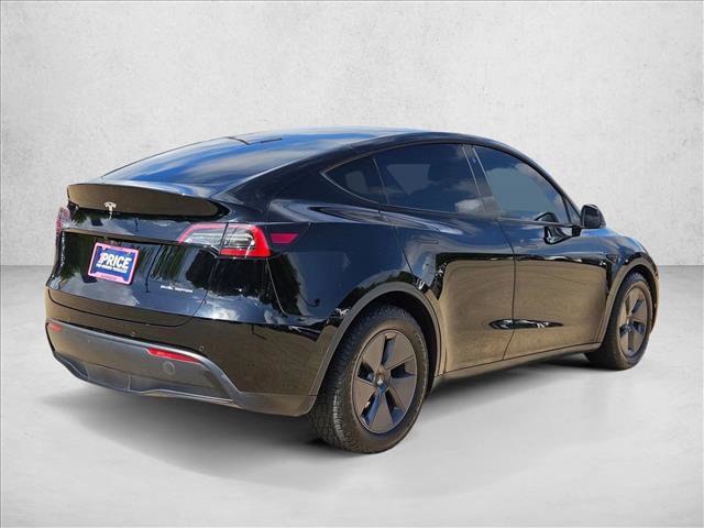 Used 2022 Tesla Model Y Long Range image 5