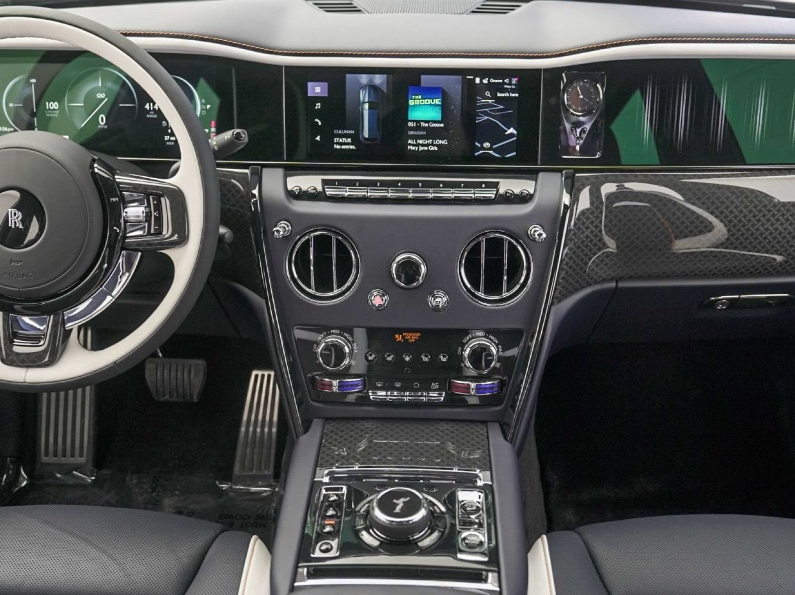 New 2026 Rolls-Royce Cullinan Black Badge AWD/4WD image 36
