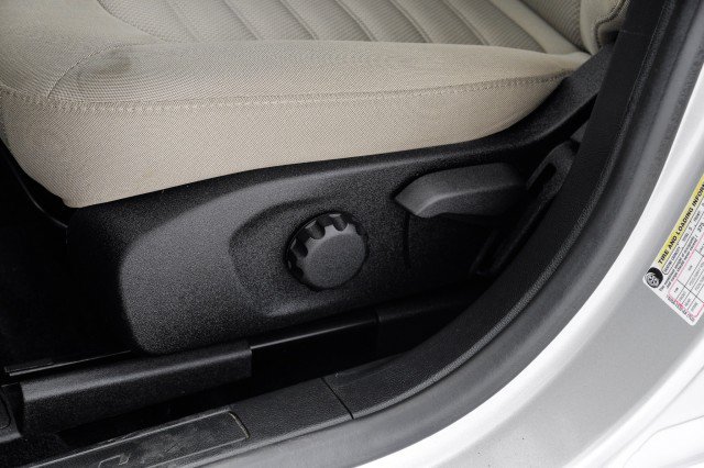 Used 2018 Ford Fusion S FWD image 36