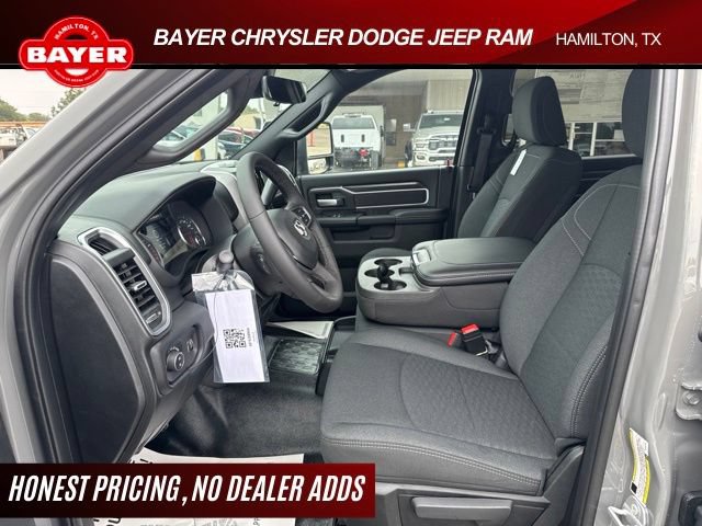 New 2026 RAM 3500 Big Horn AWD/4WD image 16