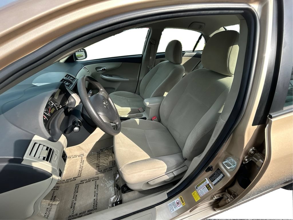 Used 2011 Toyota Corolla LE FWD image 35