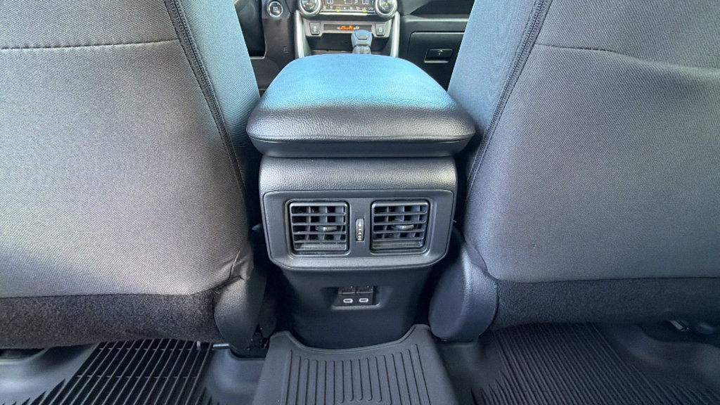 Certified 2025 Toyota RAV4 XLE AWD/4WD image 25
