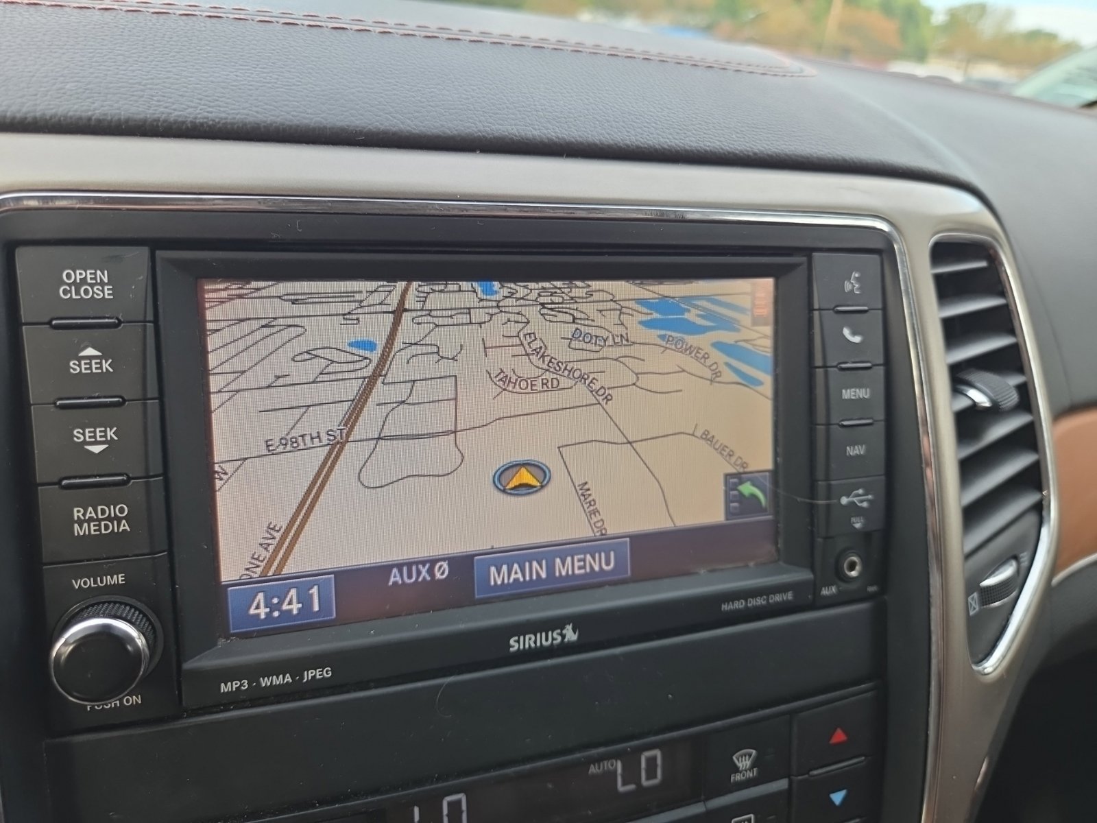 Used 2013 Jeep Grand Cherokee Overland AWD/4WD image 20