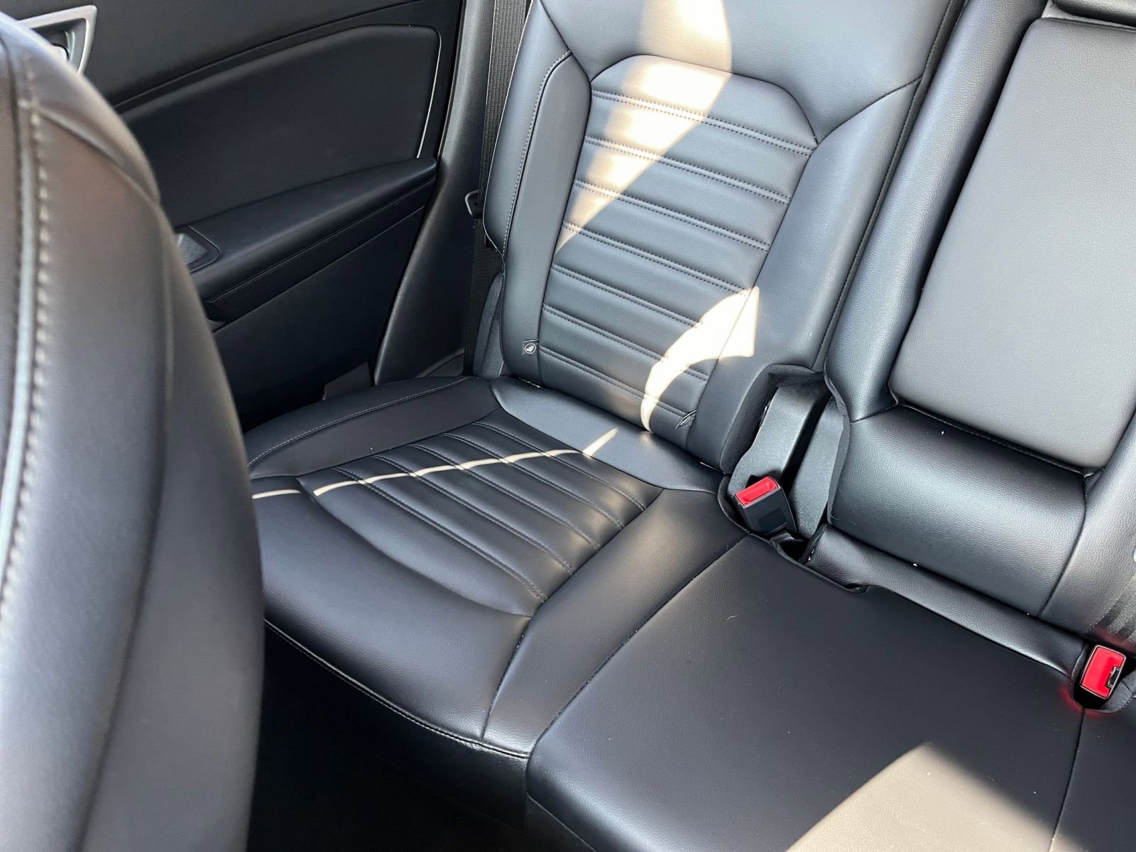 Used 2024 Ford Edge SEL image 39