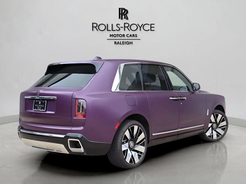 Certified 2025 Rolls-Royce Cullinan AWD/4WD image 3