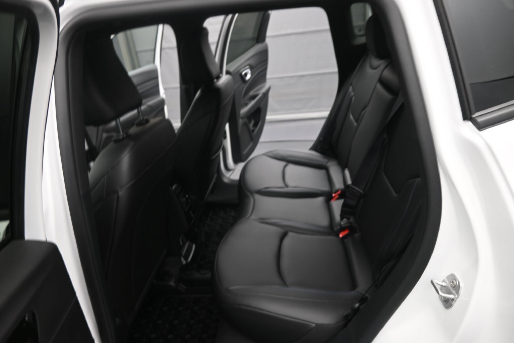 New 2027 Jeep Compass Limited AWD/4WD image 15