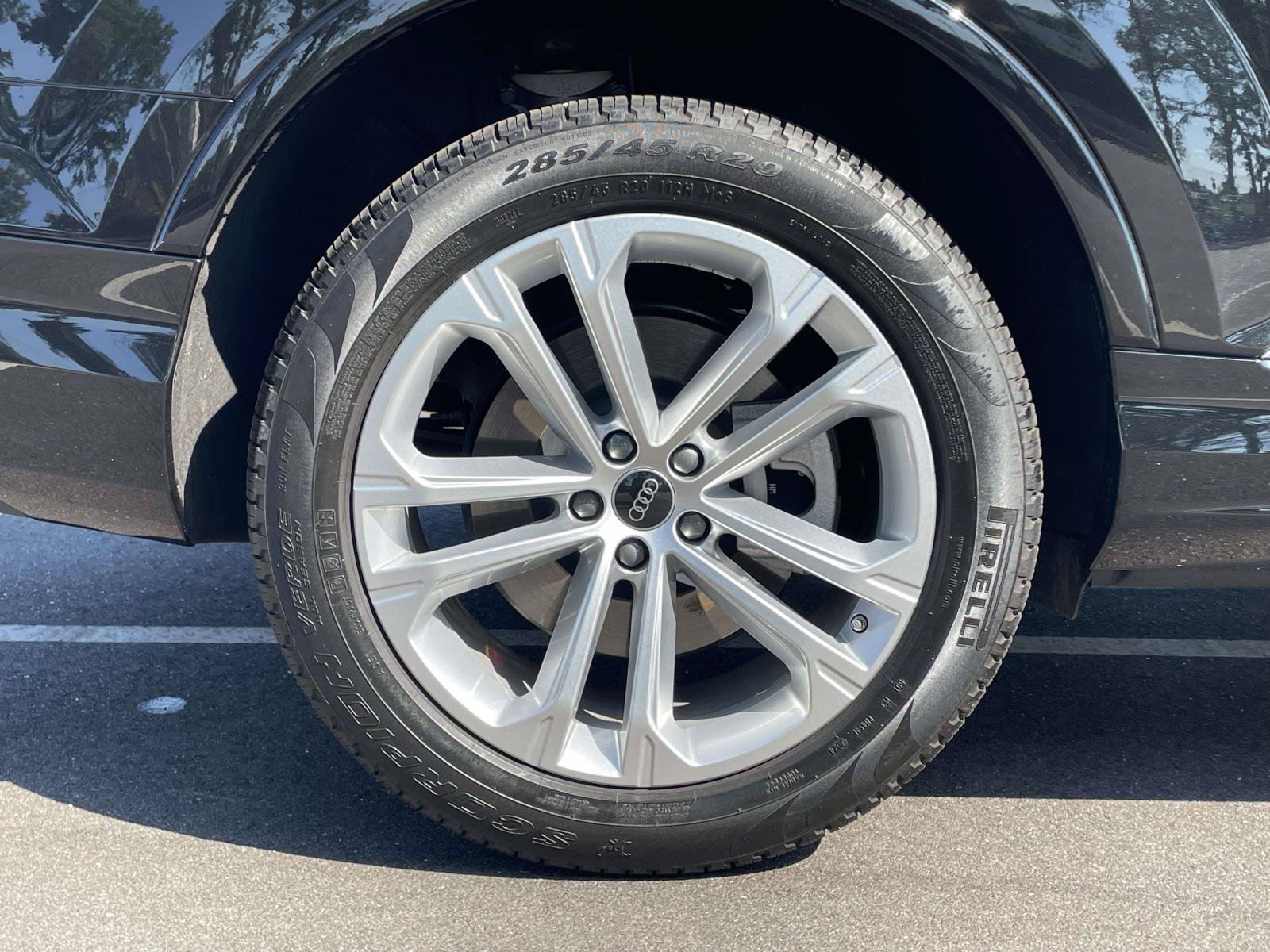 Certified 2025 Audi Q7 2.0T Premium Plus w/ Premium Plus Package AWD/4WD image 9