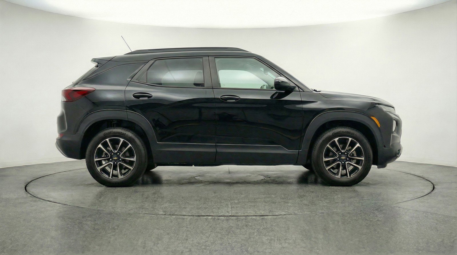 Used 2025 Chevrolet TrailBlazer LT image 11