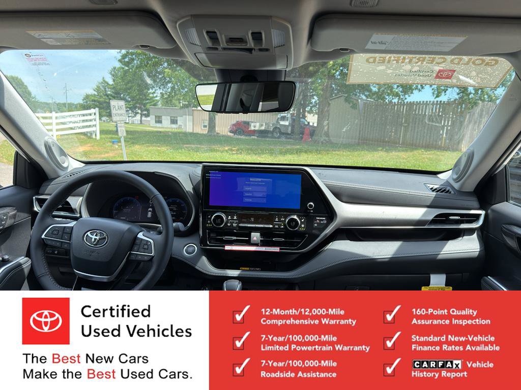 Certified 2026 Toyota Highlander Limited AWD/4WD image 19