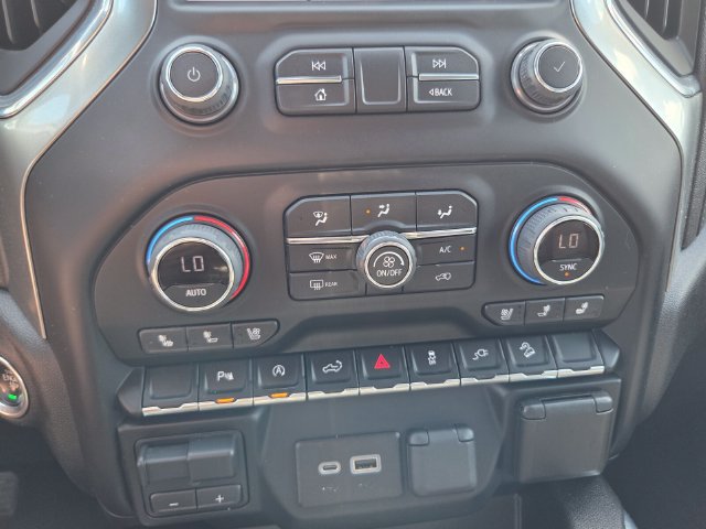 Used 2022 Chevrolet Silverado 1500 LTZ AWD/4WD image 25