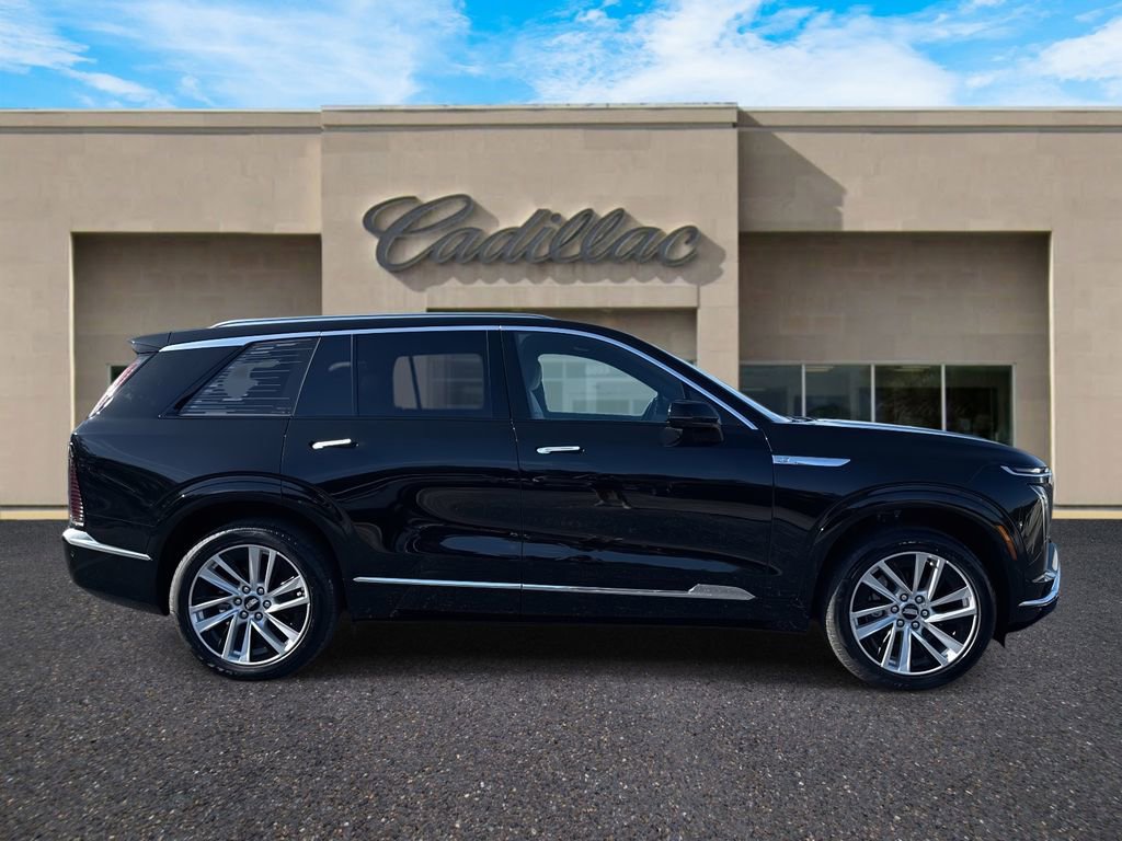 New 2026 Cadillac Vistiq Luxury image 2