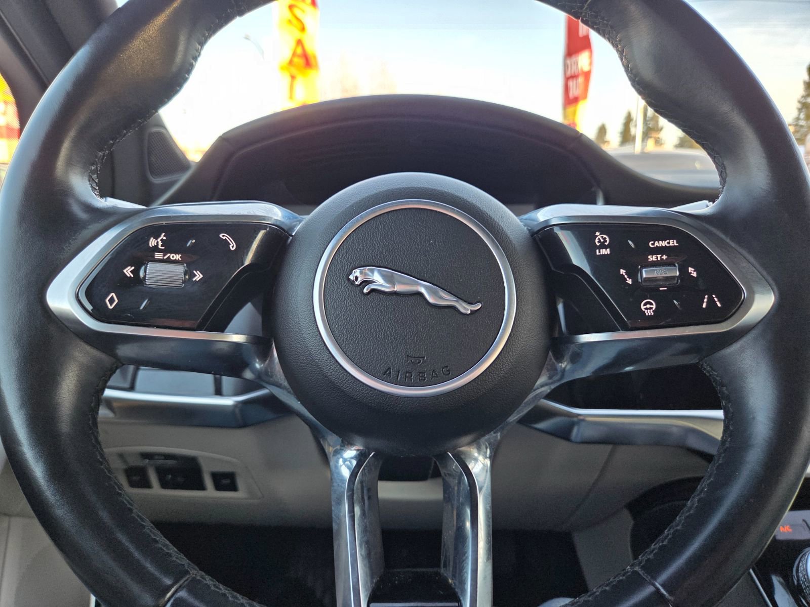 Used 2020 Jaguar I-PACE HSE image 19