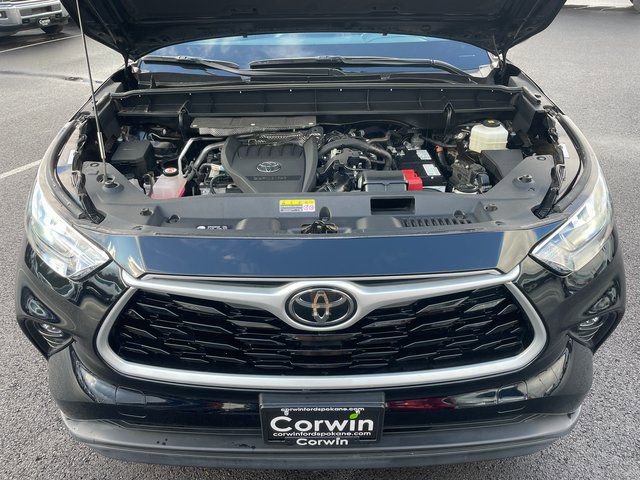 Used 2023 Toyota Highlander XLE image 37